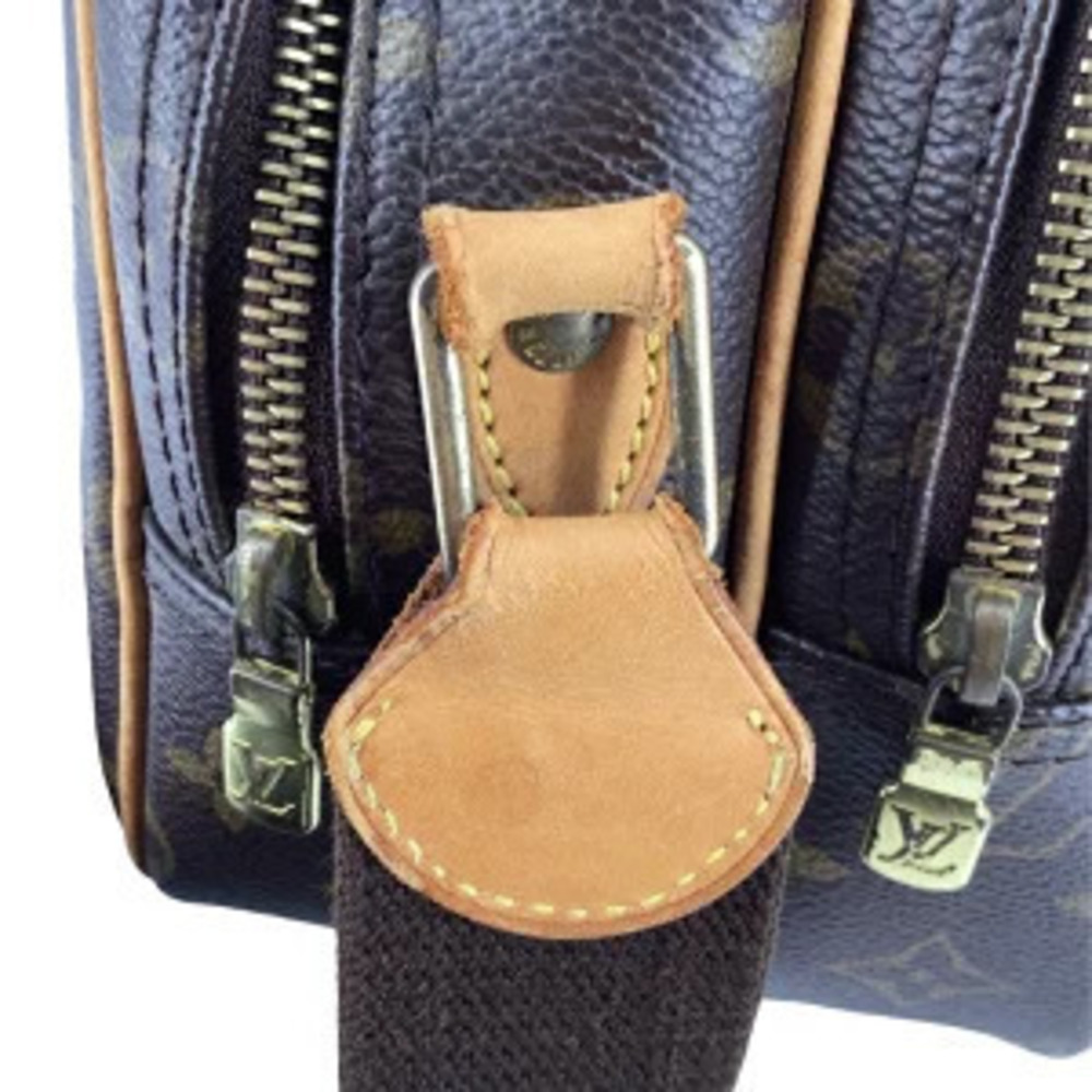 LOUIS VUITTON Monogram Reporter Brown